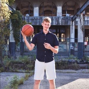 Meet your Posher, Isaac